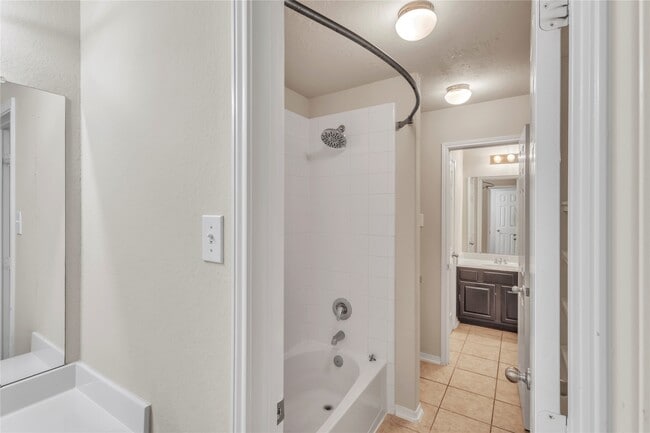 Building Photo - 8223 Polaris Point Ln