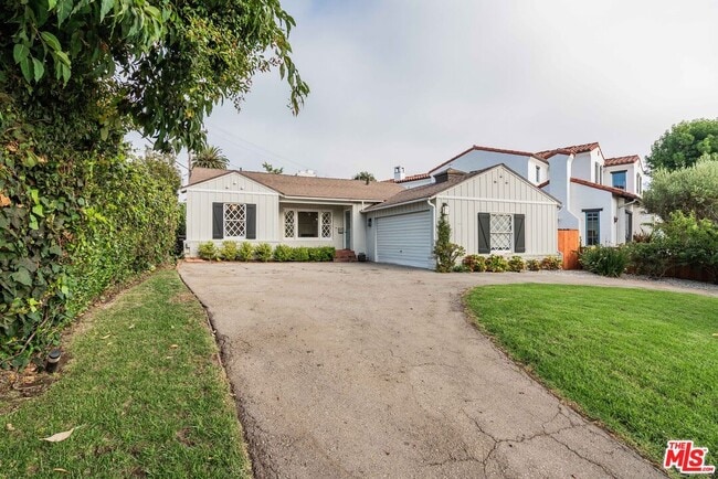 Building Photo - 574 N Almar Ave