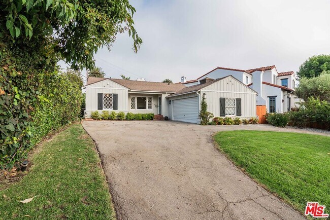 Primary Photo - 574 N Almar Ave