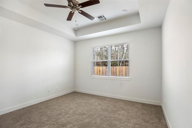 Building Photo - Very functional floor plan, has game room/...