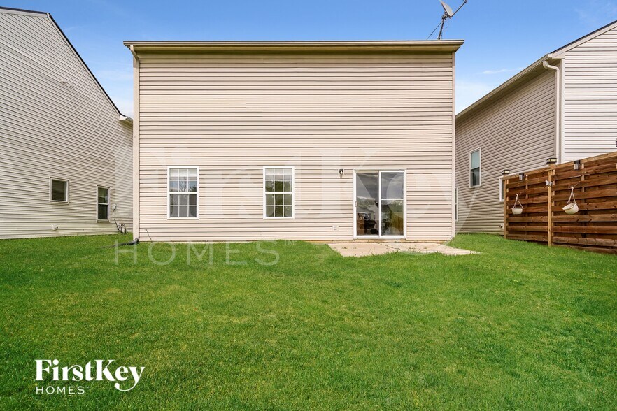 Building Photo - 8048 Maple Stream Blvd