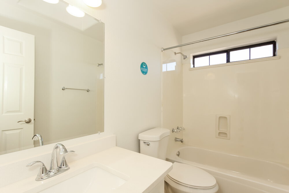 Building Photo - 18039 N 12th Pl