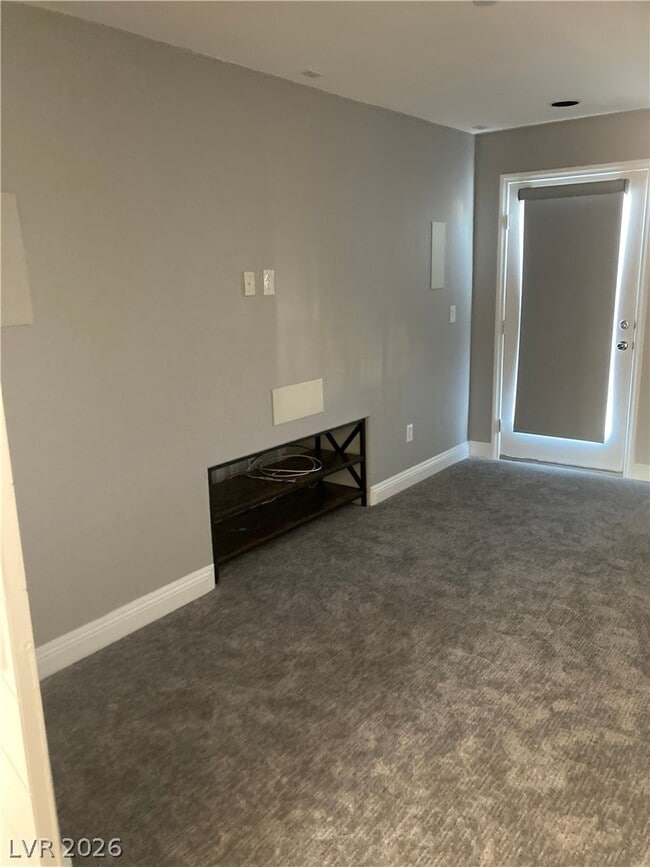 Building Photo - 7020 N Albatross Attic St