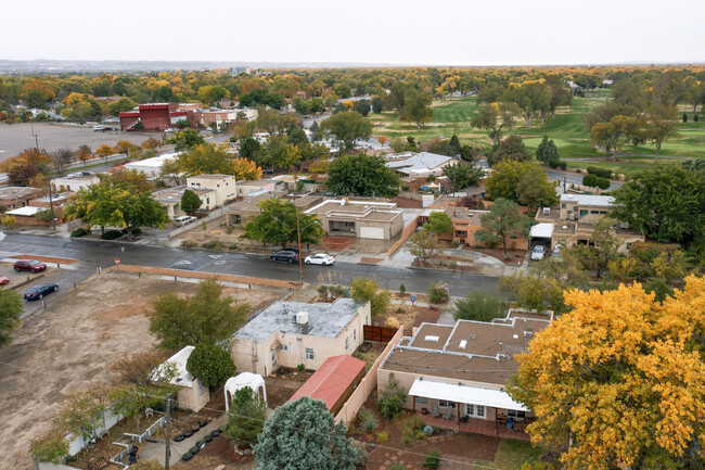 Building Photo - 2018 Alhambra Ave SW