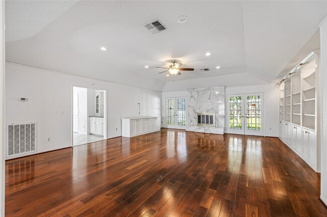 Building Photo - 11906 Pepperdine Ln