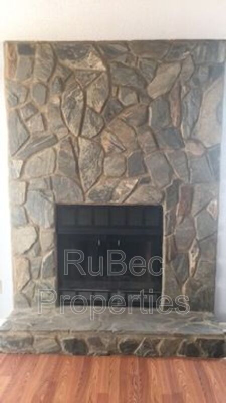 Building Photo - 6024 Spanish Oak Rd