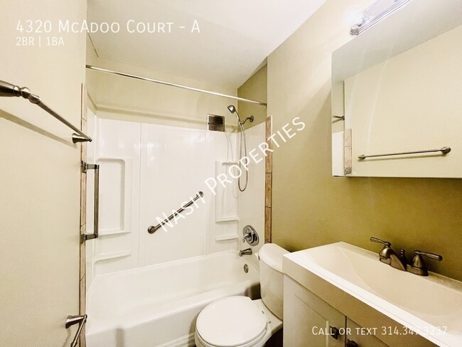 Building Photo - $925 - 2 Bed / 1 Bath apartment in Mehlvil...