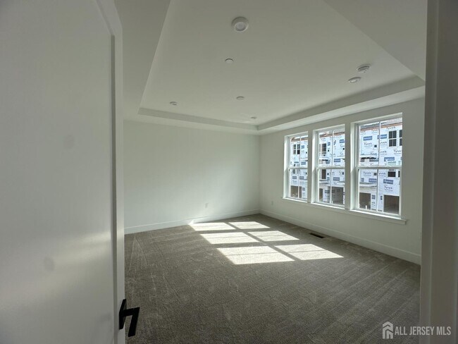 Building Photo - 10102 Donatello Dr