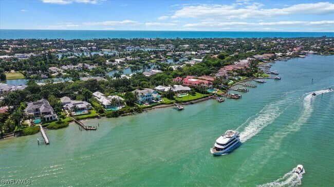 Building Photo - 700 Bentwater Cir