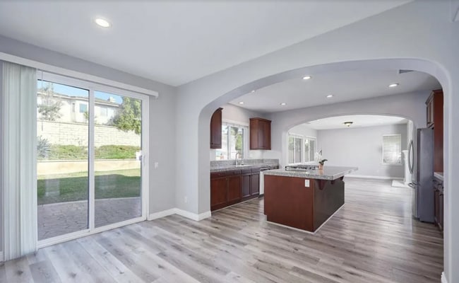 Building Photo - Fabulous 5 bed, 3 bath 2-story home in the Dos Vientos Community