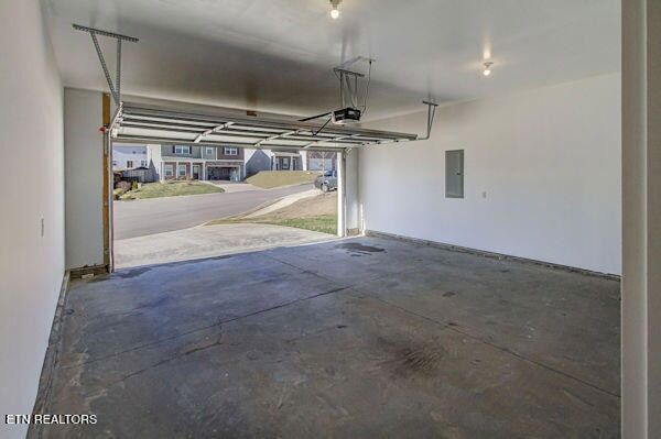 Building Photo - 12152 Evergreen Terrace Ln