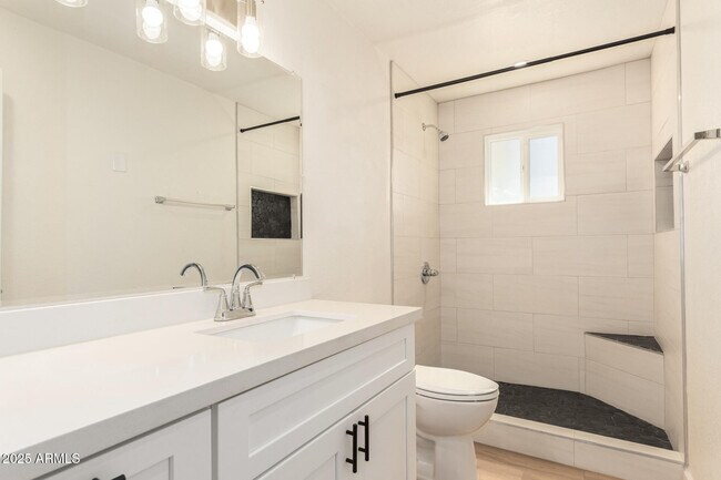 Building Photo - 4013 W Nancy Ln