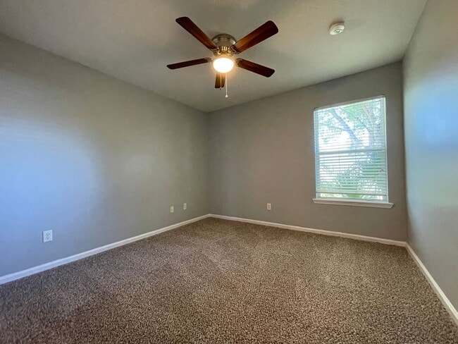 Building Photo - ** Coming Soon ** 3 Bedroom in Plum Tree