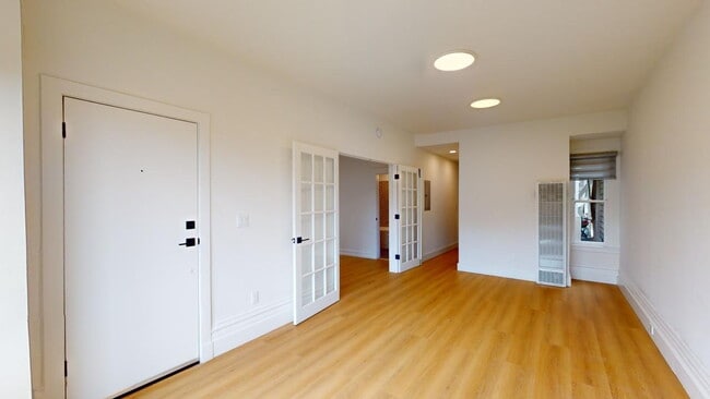 Building Photo - Elegant & Updated 2BR / 1BA Apartment with Beautiful City Views — Corona Heights