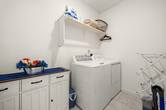 Building Photo - 21734 Heather Elm Dr