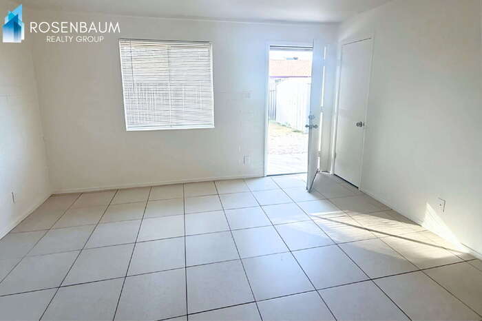 Building Photo - 10831 N 18th Ave