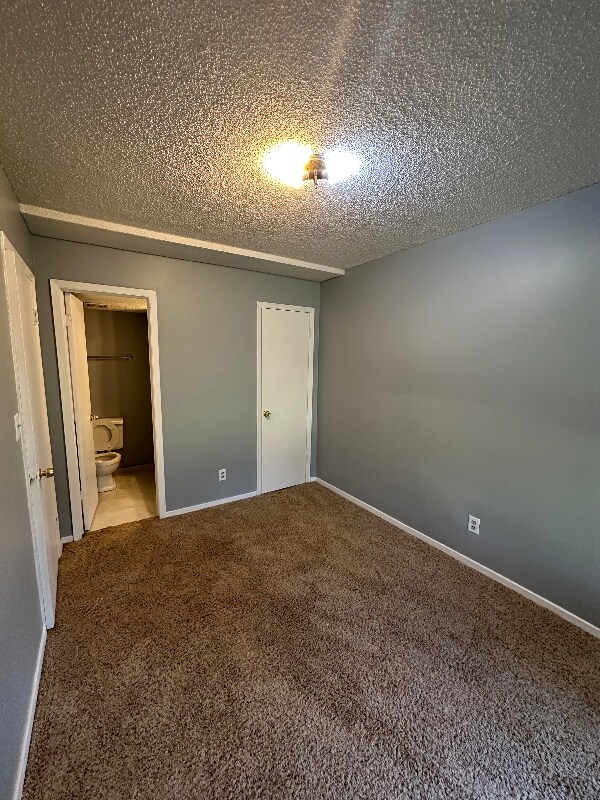 Building Photo - 2117 Quail Creek Dr