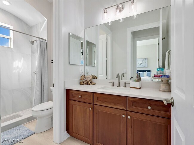 Building Photo - 6096 Dogleg Dr