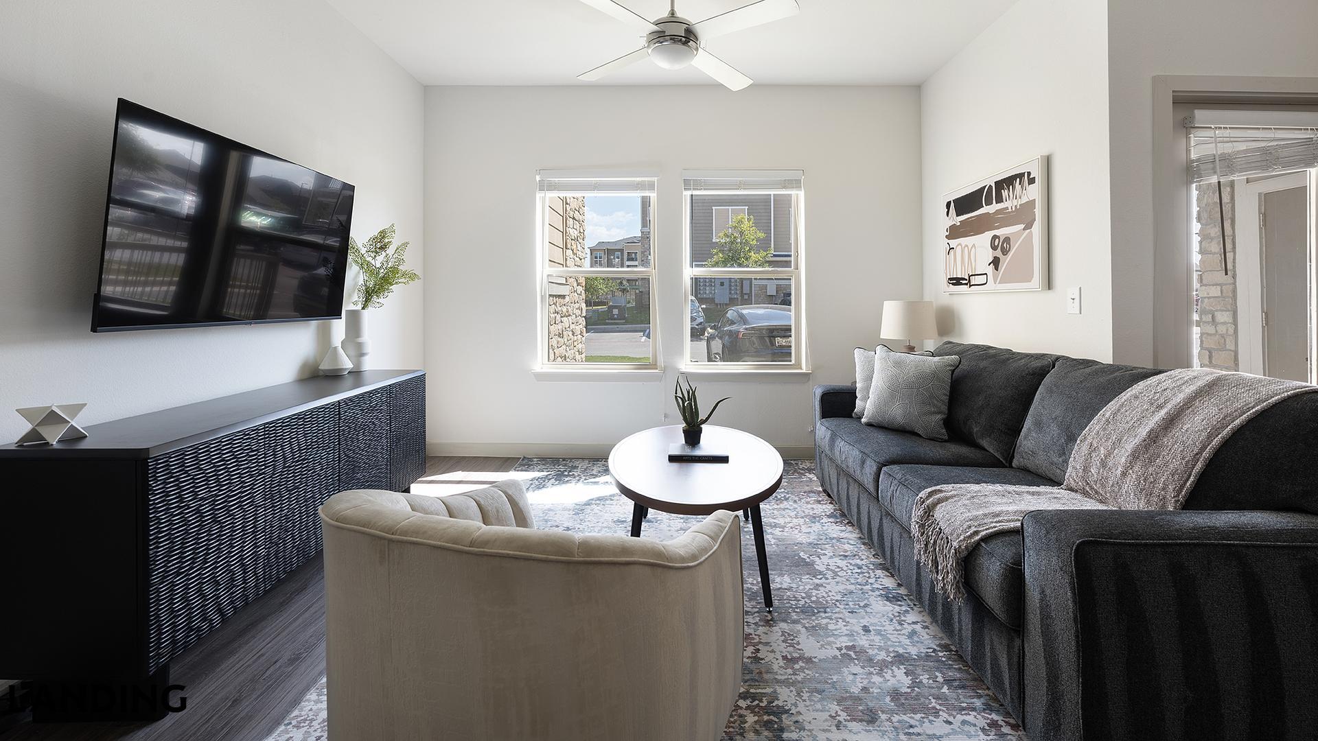 Building Photo - 2825 Main St