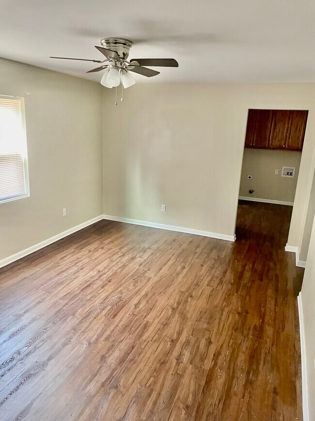 900 N Montgomery Ave 900 N Montgomery Ave Sheffield AL 35660