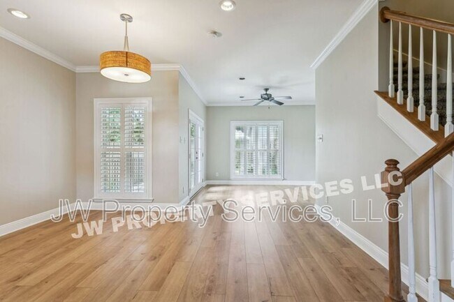 Building Photo - 3412 White St