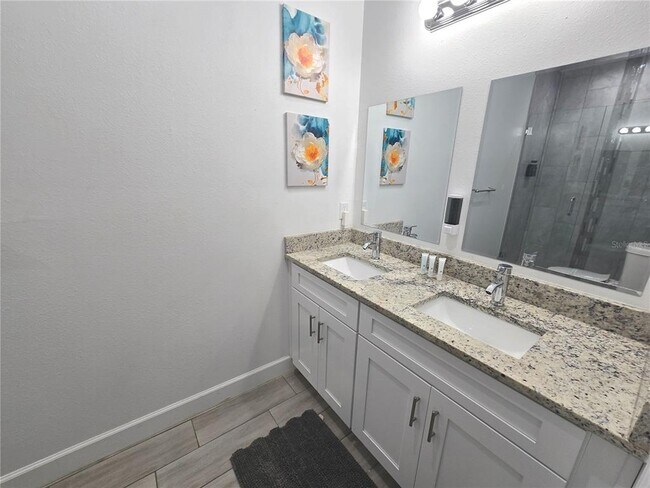 Building Photo - 4663 Conley St