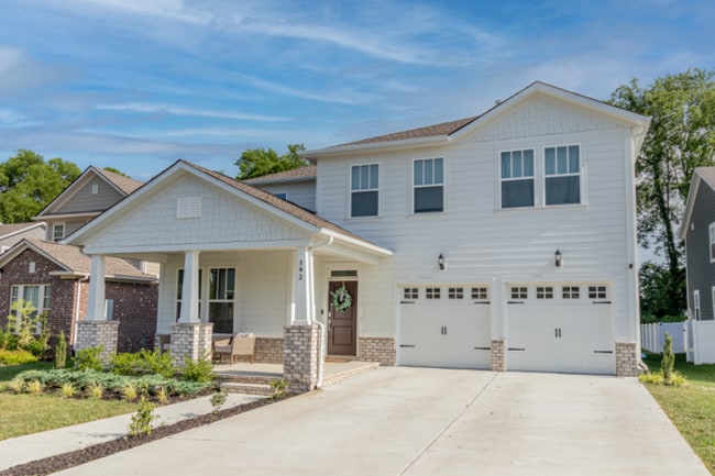 Primary Photo - 192 Picasso Cir