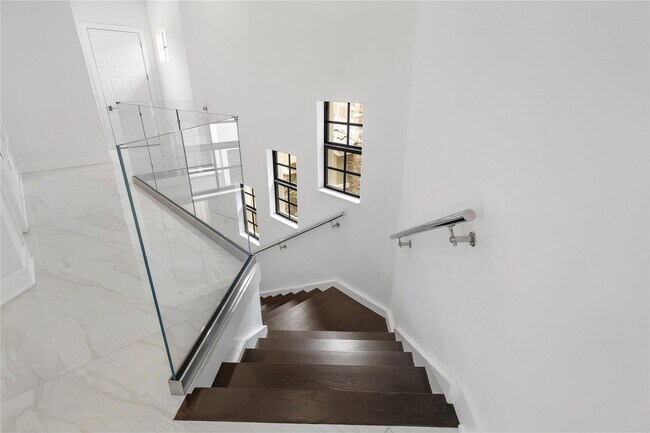 Building Photo - 7587 Old Thyme Ct