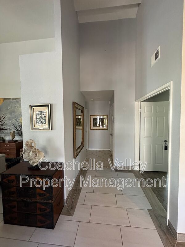 Building Photo - 43584 Via Magellan Dr