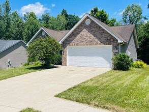 Building Photo - Great 3 Bed 2 Bath House with Garage!!