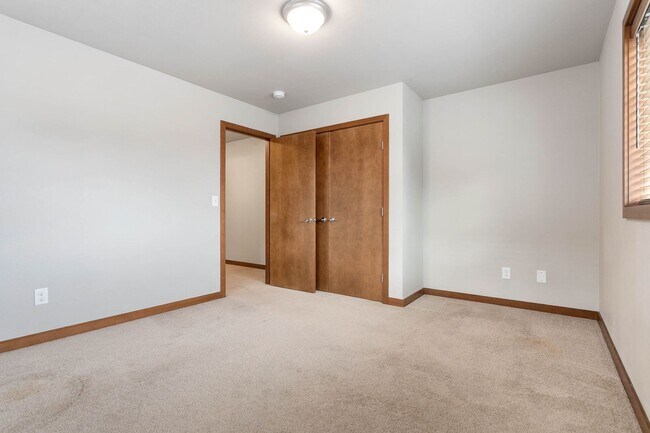 Building Photo - 313 Nooksack Ave