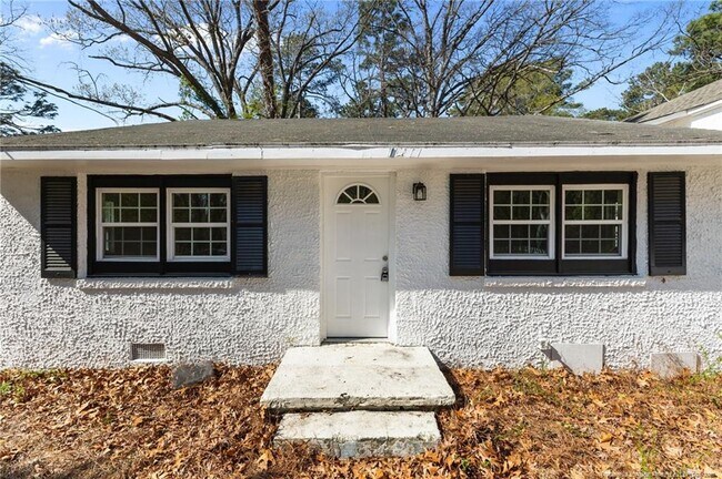 Building Photo - 5109 Higgins St