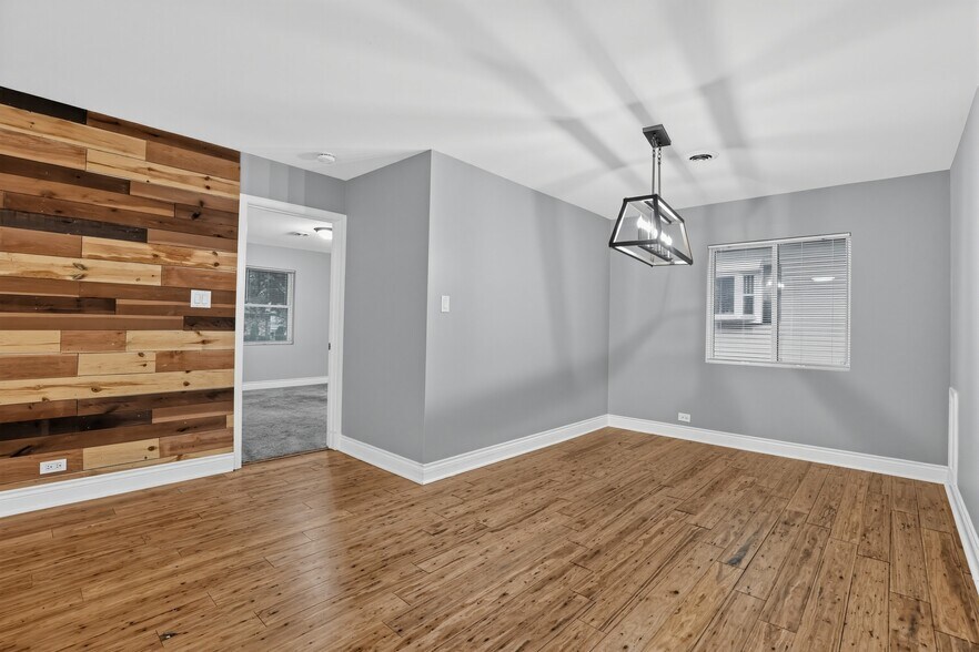 Building Photo - 18307 Wildwood Ave