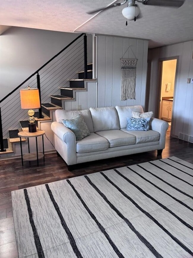 Building Photo - 1444 Ben T Johns Rd