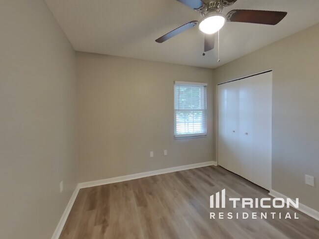 Building Photo - 6711 Lemon Tree Dr