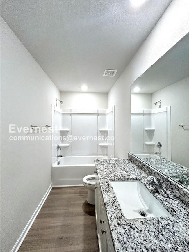 Building Photo - 2150 Willow Gln Dr