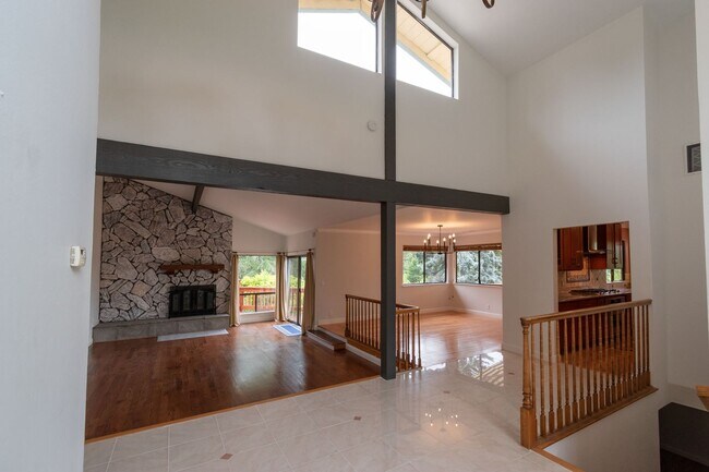 Building Photo - Los Gatos Mountain Living at its Best! Gated 1 Acre lot! Spacious 5 bedroom House! Pool!