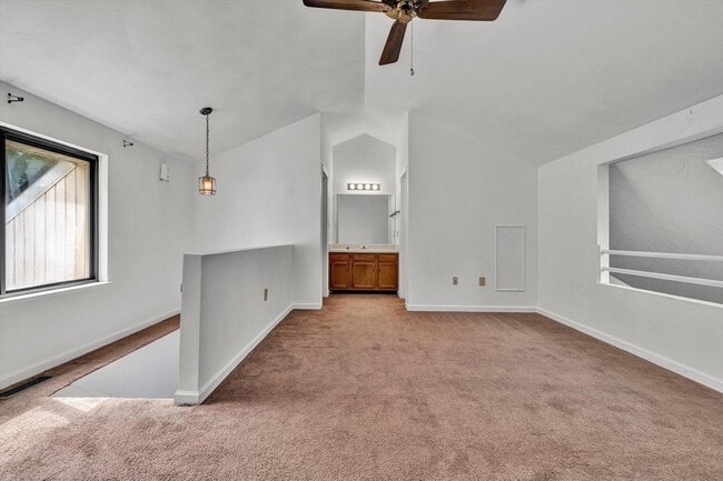 Building Photo - 3337 Forest Ridge Rd