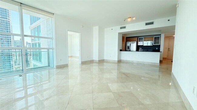 Building Photo - 950 Brickell Bay Dr