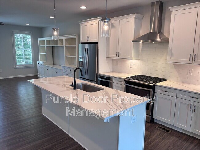Building Photo - 745 Hamilton Cir SE