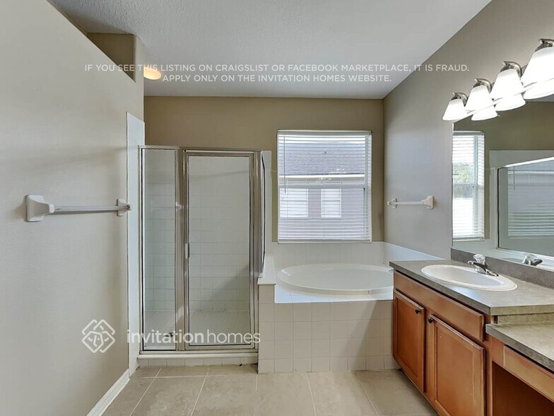 Building Photo - 6330 36th Ct E