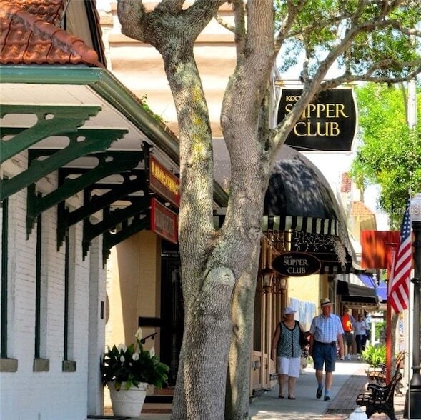 Building Photo - 2587 Cyprus Dr