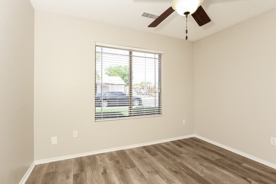 Building Photo - 305 N Abalone Dr