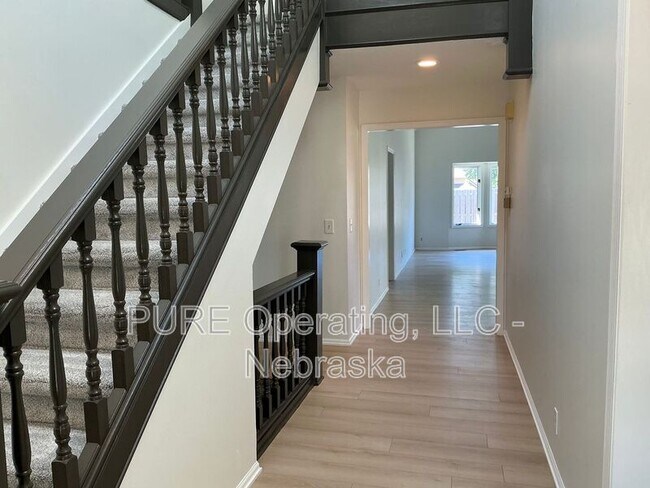 Building Photo - 15527 Mason Cir