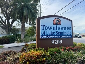 Building Photo - Serene Living at Townhomes of Lake Seminole 2/1.5 - 2 story condo