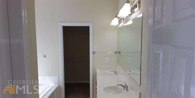 Building Photo - 2544 Niblick Way