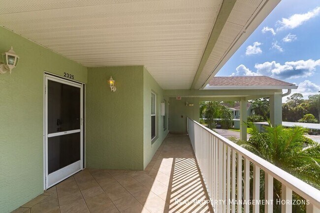 Building Photo - 4640 Tower Hill Ln