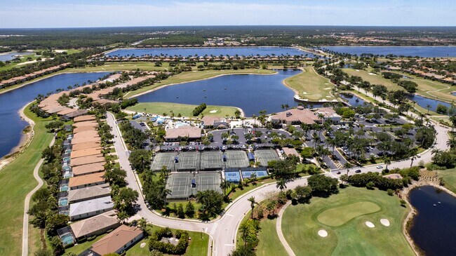 Building Photo - ** HERITAGE BAY ** 2 BED / 2 BATH - CONDO ...