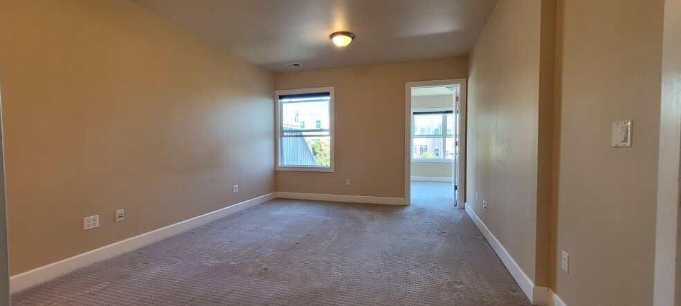 To office from master bedroom - 760 27th Ave
