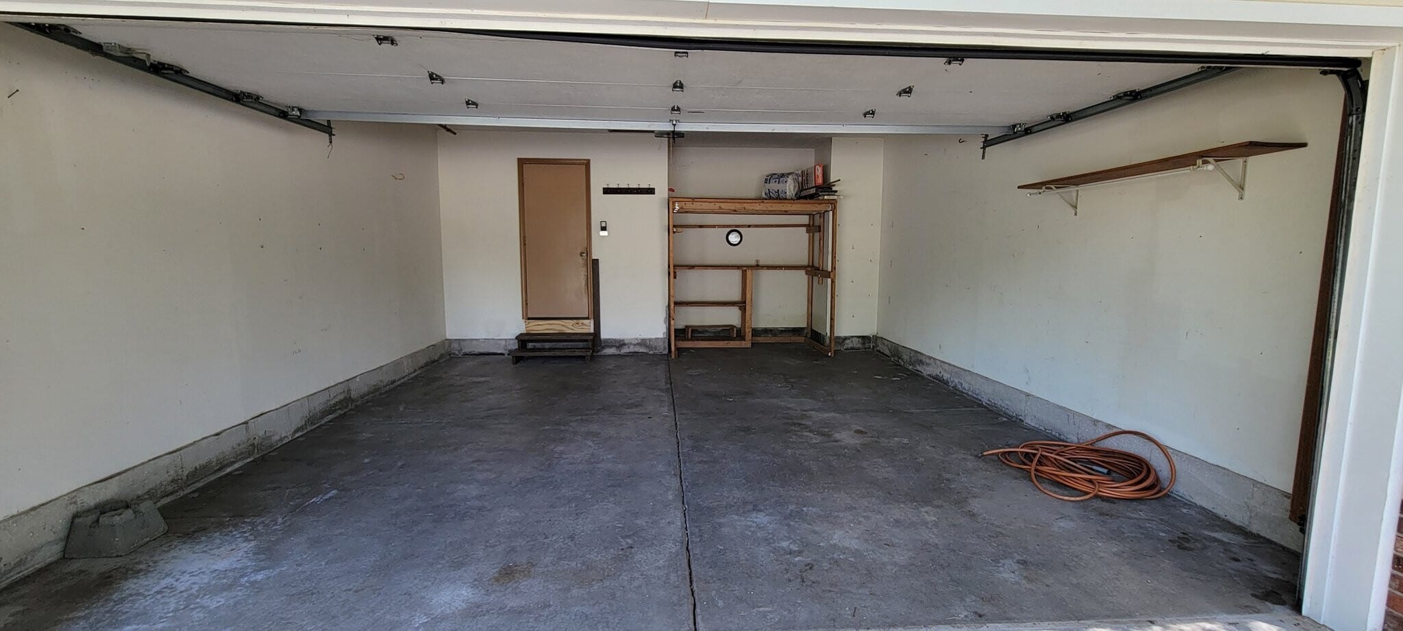 Building Photo - 2793 W Katella Ln